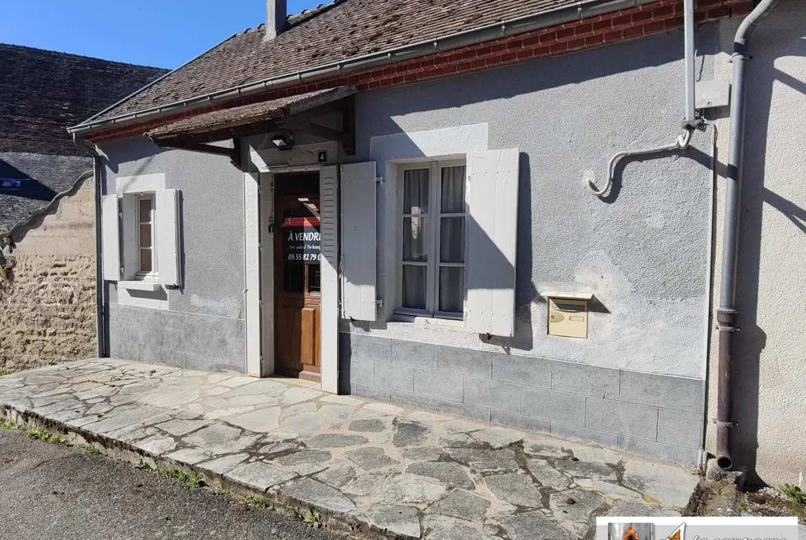 Maison de village à Chambon-sur-Voueize - plain-pied, garage, caves à rénovier 