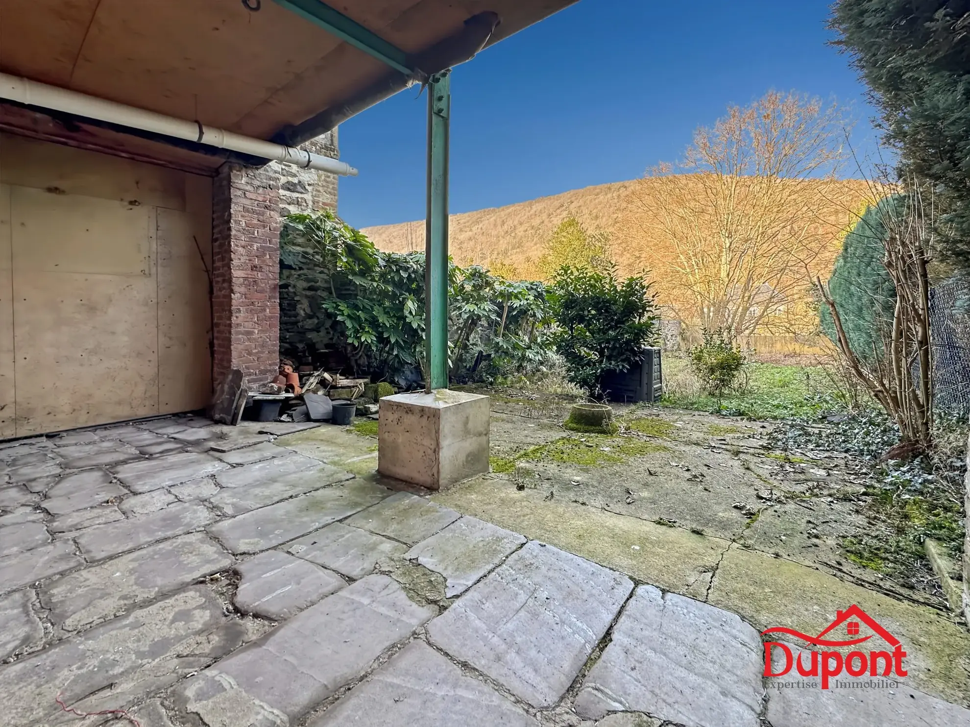 Maison de ville de 167 m² à Revin avec jardin et 5 chambres 