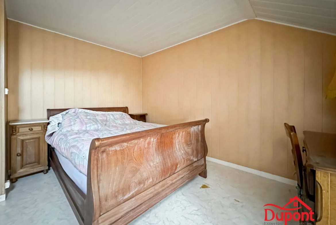 Maison de ville de 167 m² à Revin avec jardin et 5 chambres 