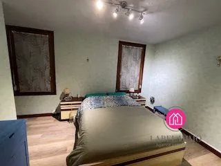 Maison semi-individuelle à vendre à Trith Saint Léger - 100 m² avec jardin et garage 