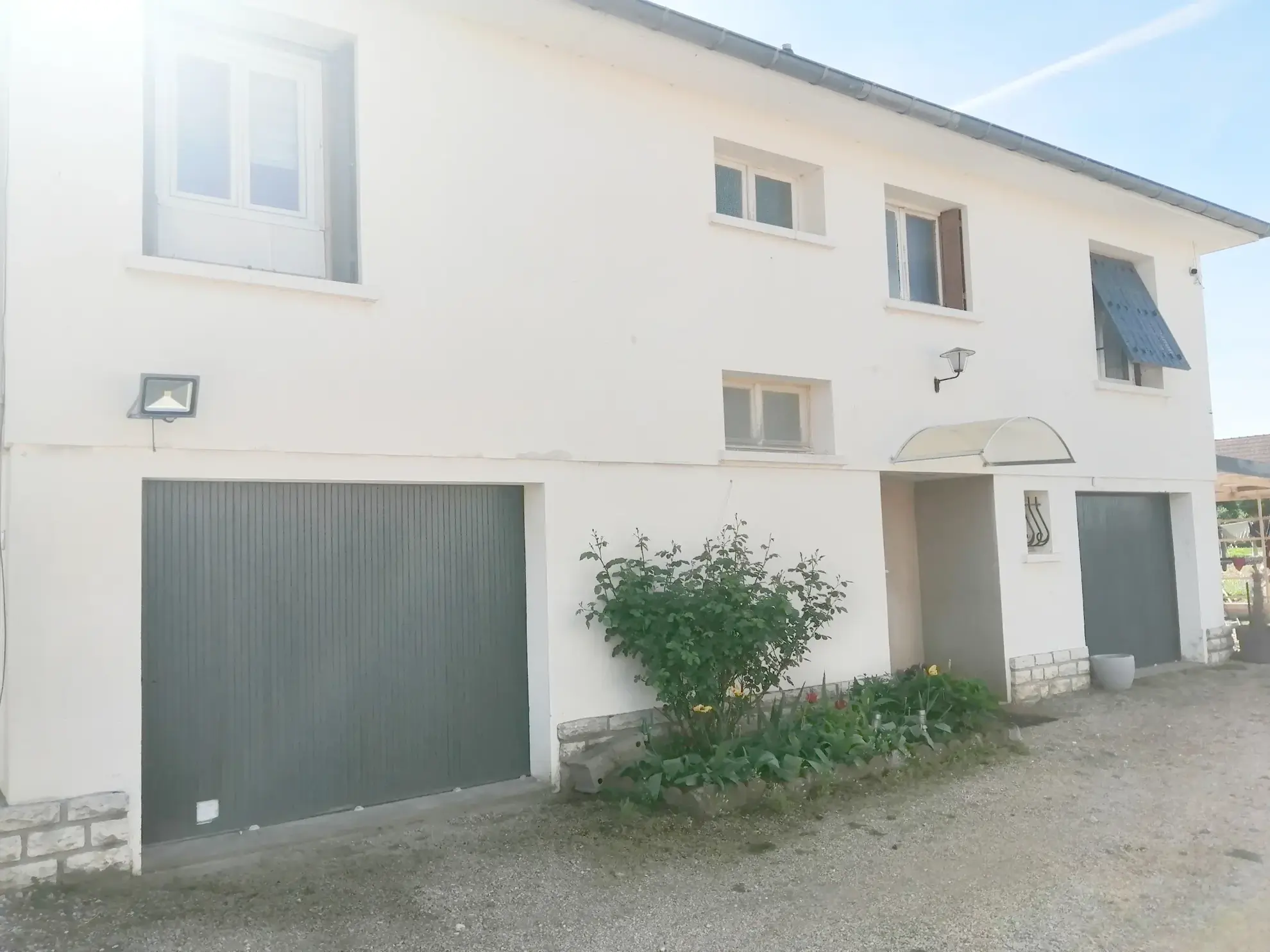Maison familiale de 1960 avec jardin à Louhans - 138 000 € 