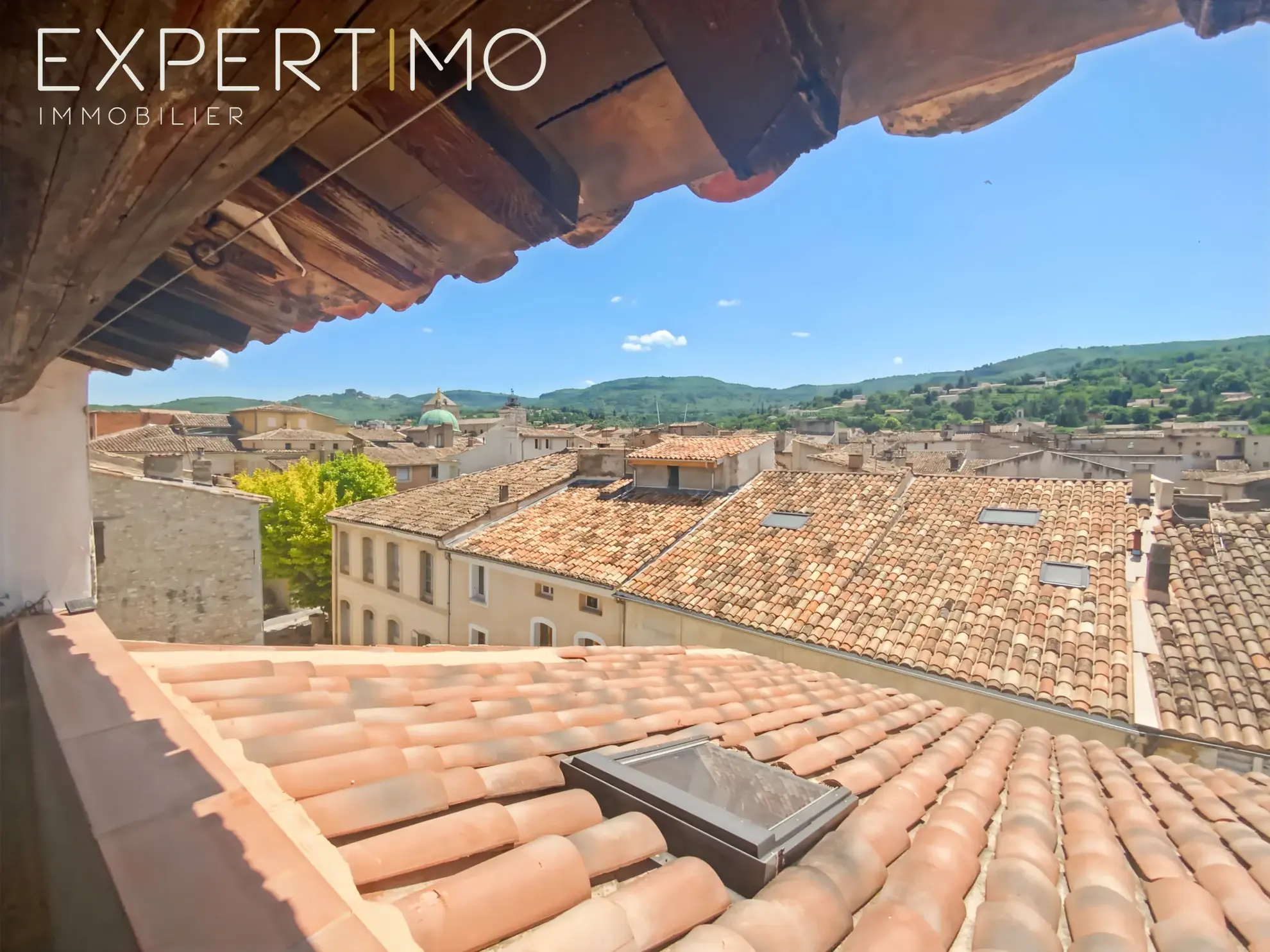 Appartement lumineux avec terrasse et vue sur le Luberon à Apt 