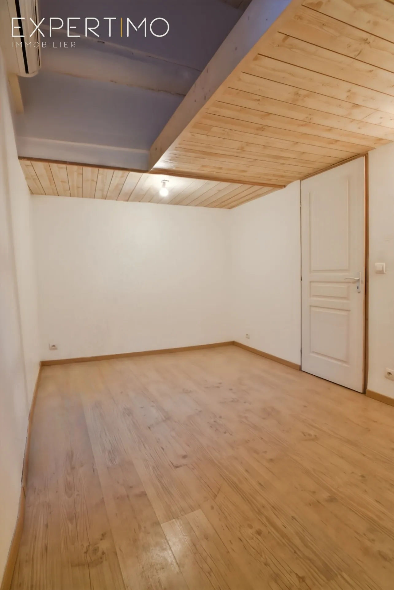 Appartement lumineux avec terrasse et vue sur le Luberon à Apt 