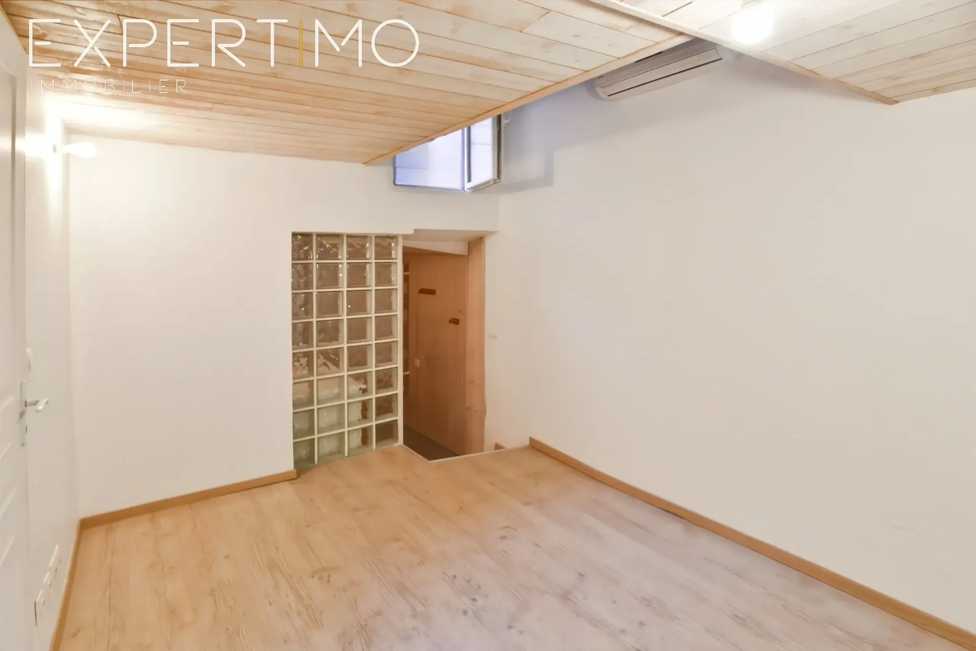 Appartement lumineux avec terrasse et vue sur le Luberon à Apt 