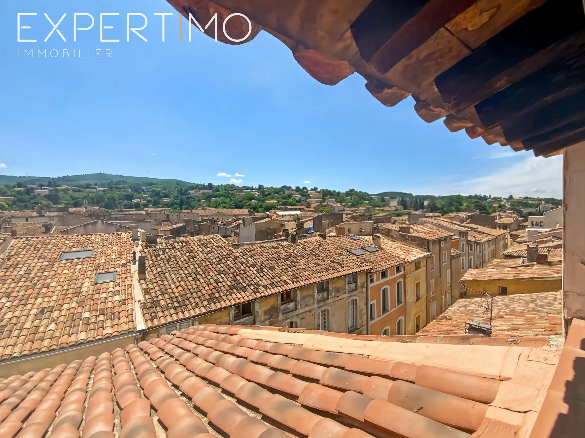 Appartement lumineux avec terrasse et vue sur le Luberon à Apt 