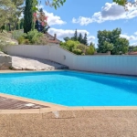 Appartement de 69 m² avec terrasse, piscine et parking à Nîmes dans résidence sécurisée