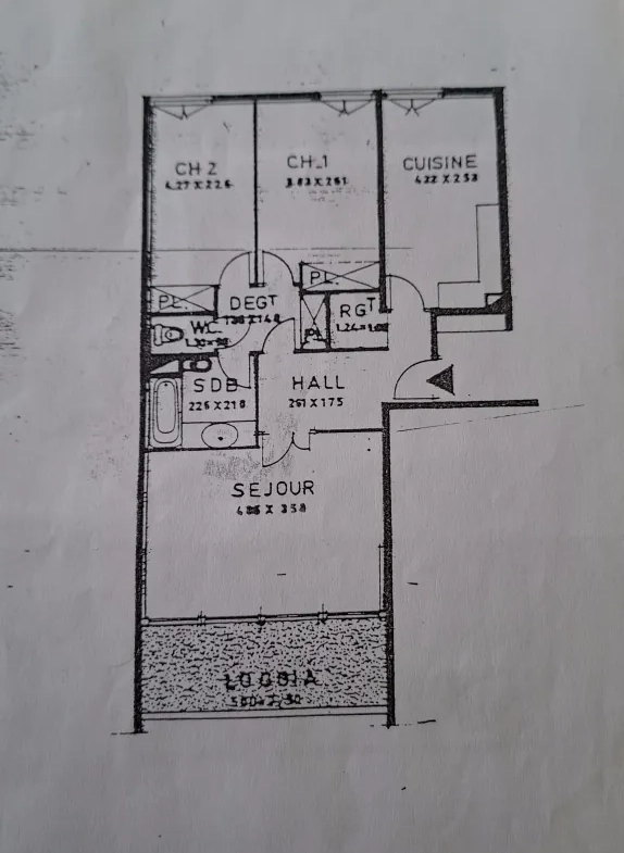 Appartement de 69 m² avec terrasse, piscine et parking à Nîmes dans résidence sécurisée 