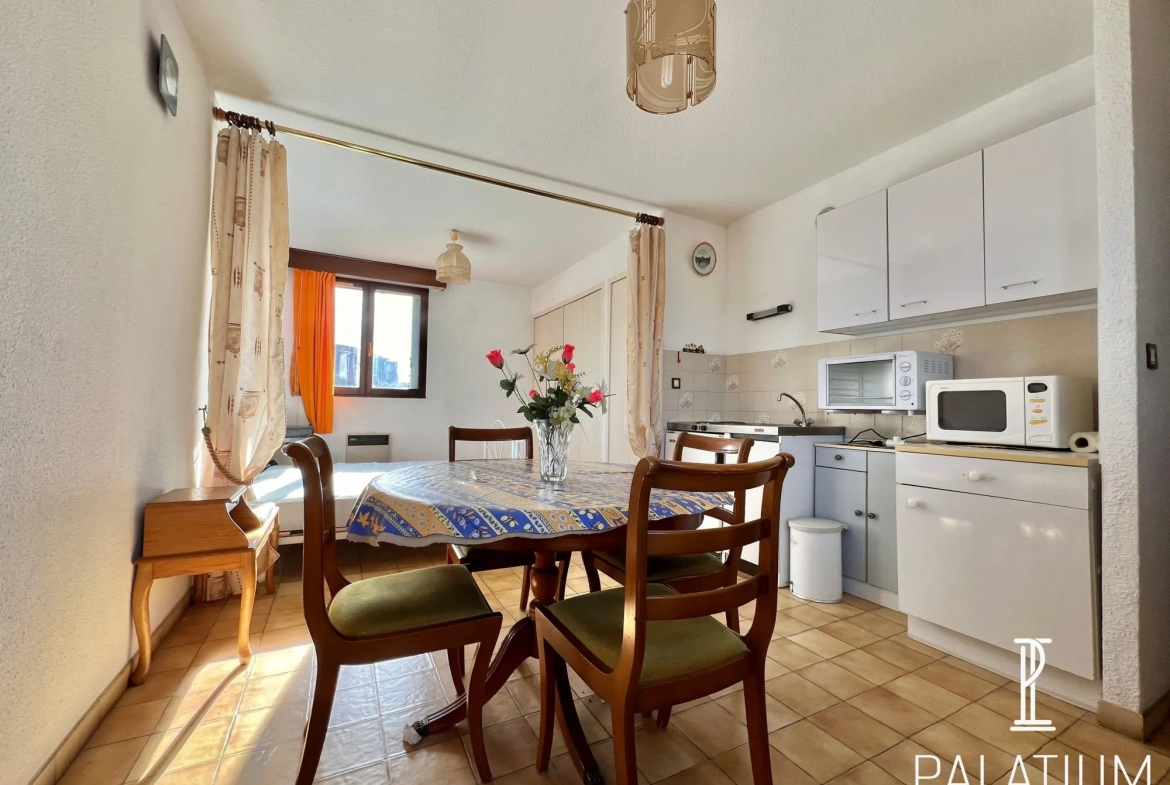 Studio à vendre à Gréoux-les-Bains – Opportunité d’investissement dans un quartier calme 
