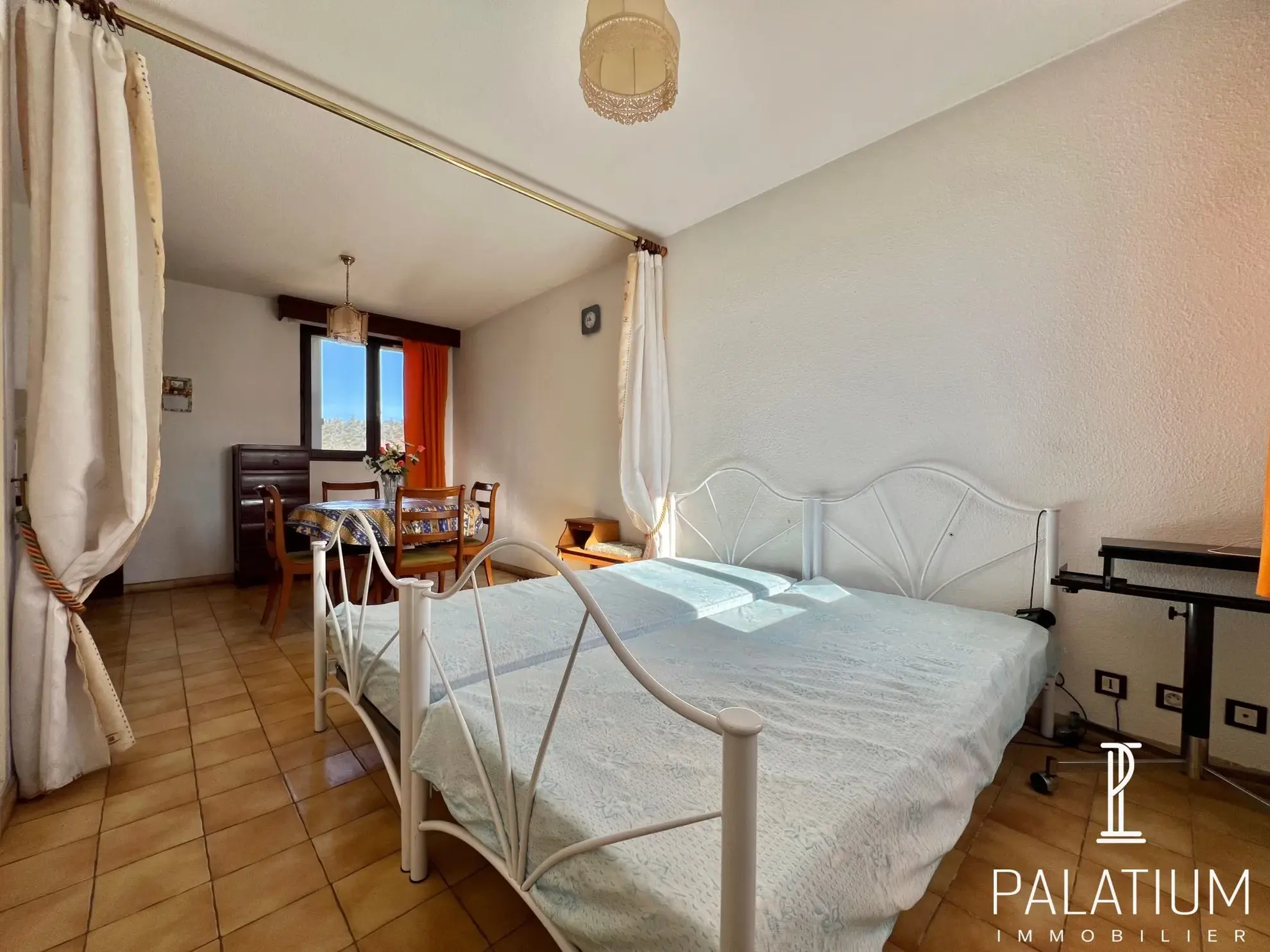 Studio à vendre à Gréoux-les-Bains – Opportunité d’investissement dans un quartier calme 