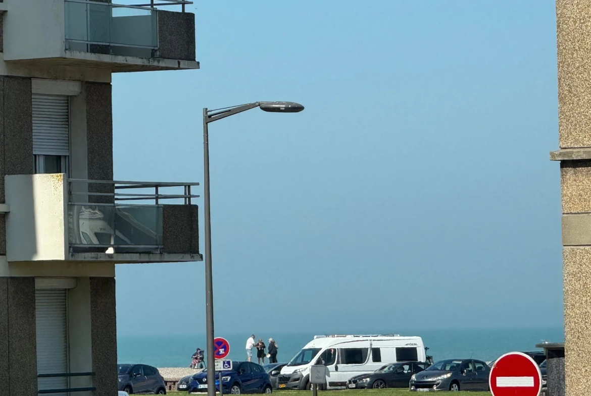 Appartement F2 à Dieppe avec Vue sur le Canal – Investissement ou Résidence 