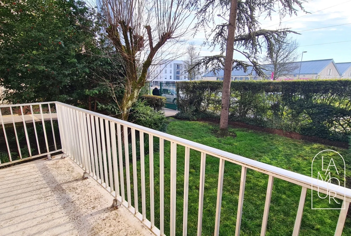 Vente appartement T2 rénové avec balcon à Dijon - Jean Jaurès 