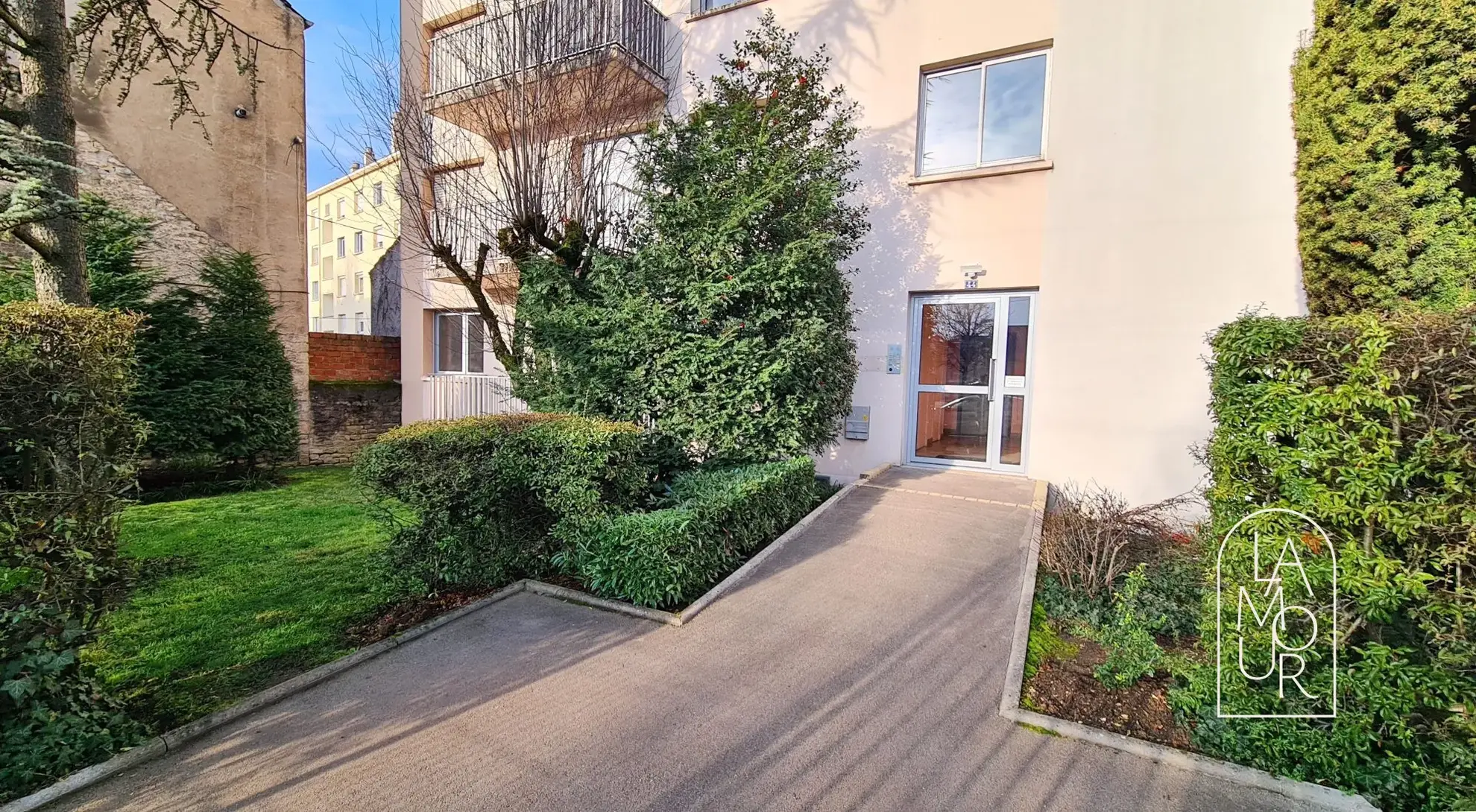 Vente appartement T2 rénové avec balcon à Dijon - Jean Jaurès 