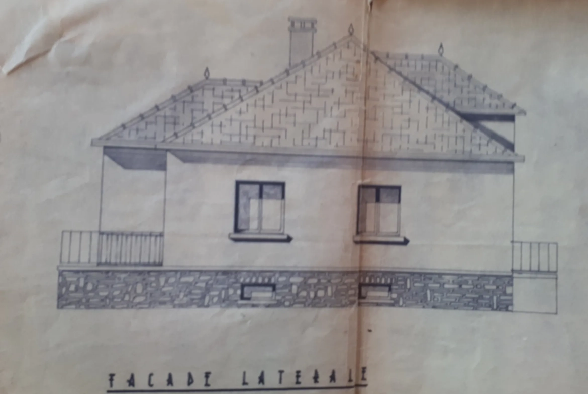 Maison d'architecte de 97 m² avec jardin à Les Ormes - Potentiel et charme 