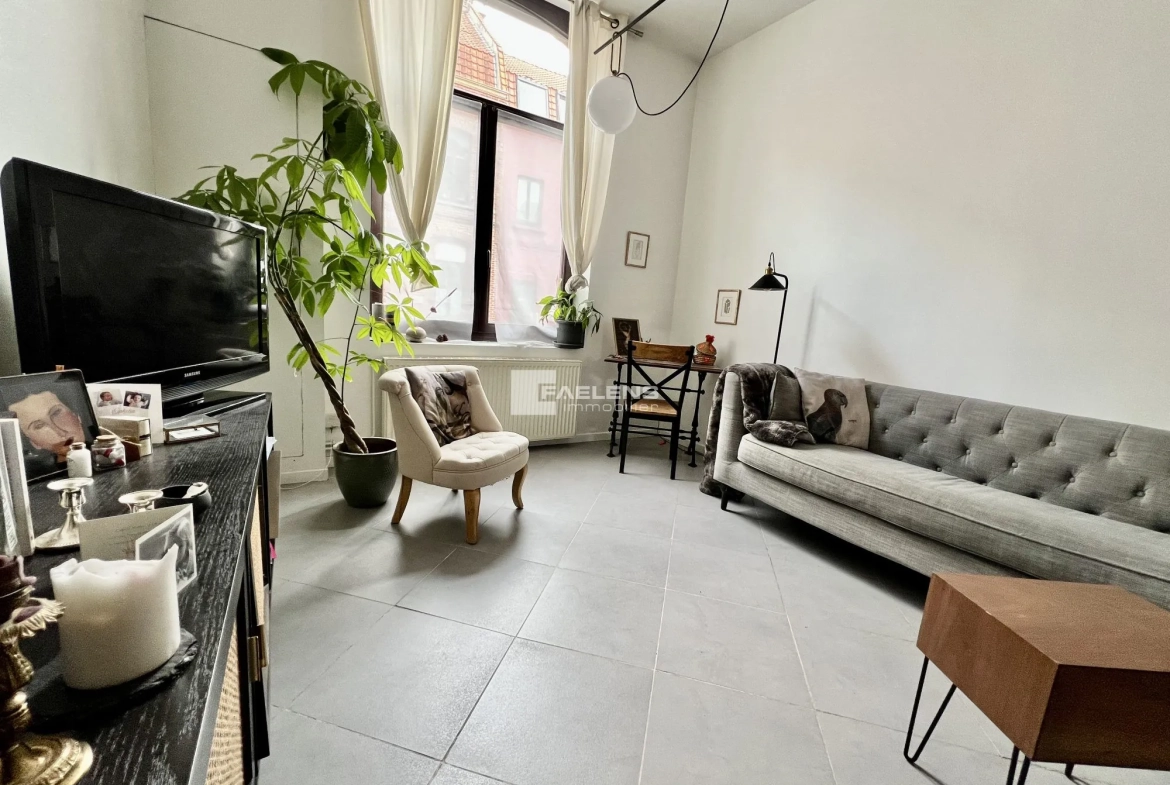 Charmante maison 1930 à Roubaix avec 3 chambres et cave au prix de 159 000 € 