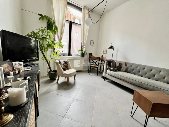 Charmante maison 1930 à Roubaix avec 3 chambres et cave au prix de 159 000 €