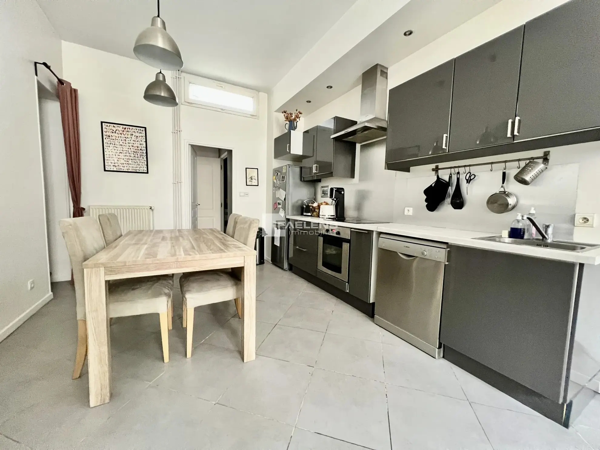Charmante maison 1930 à Roubaix avec 3 chambres et cave au prix de 159 000 € 