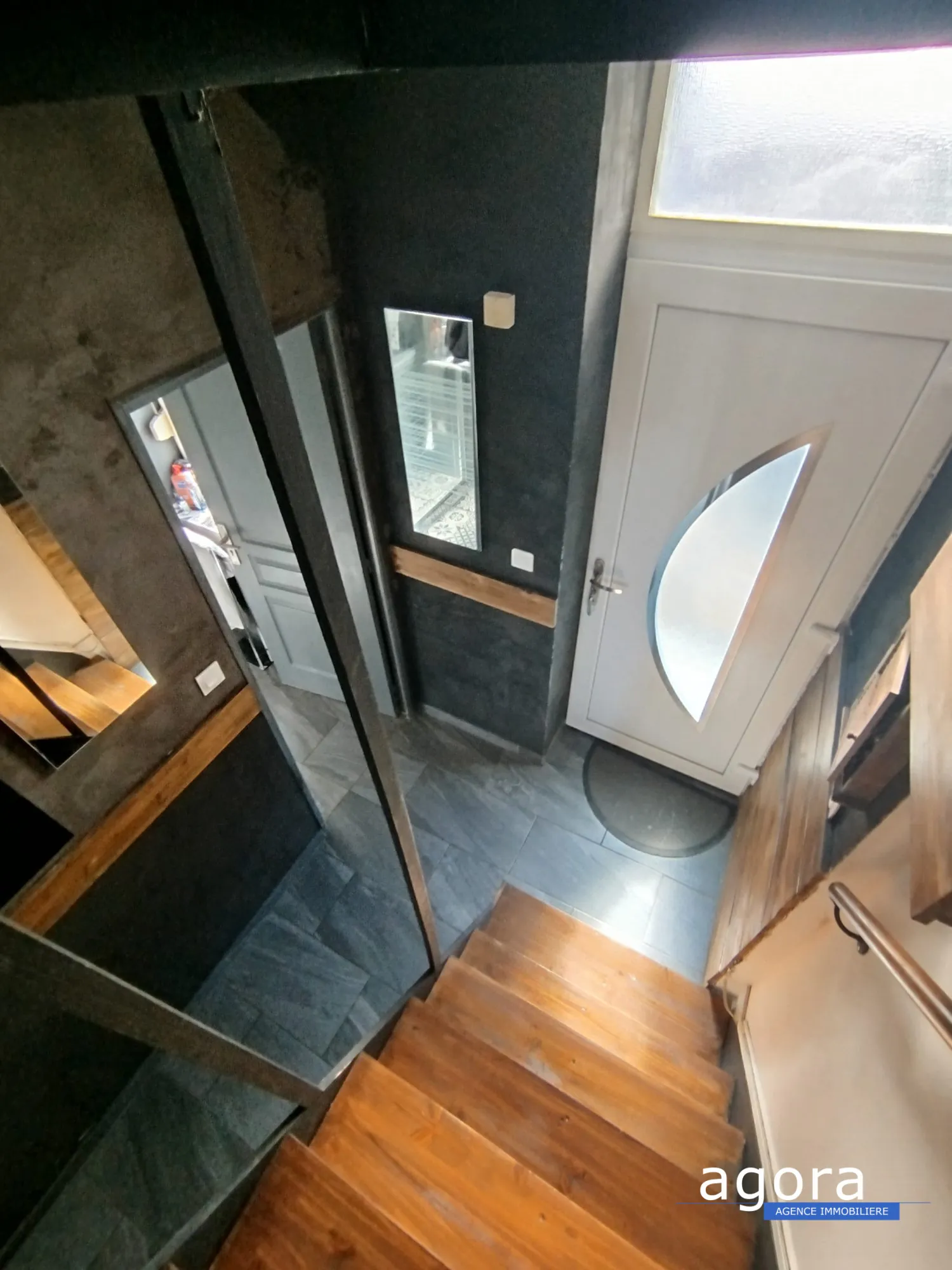 Maison rénovée de 75 m² à Trieux avec terrasse et jardin 