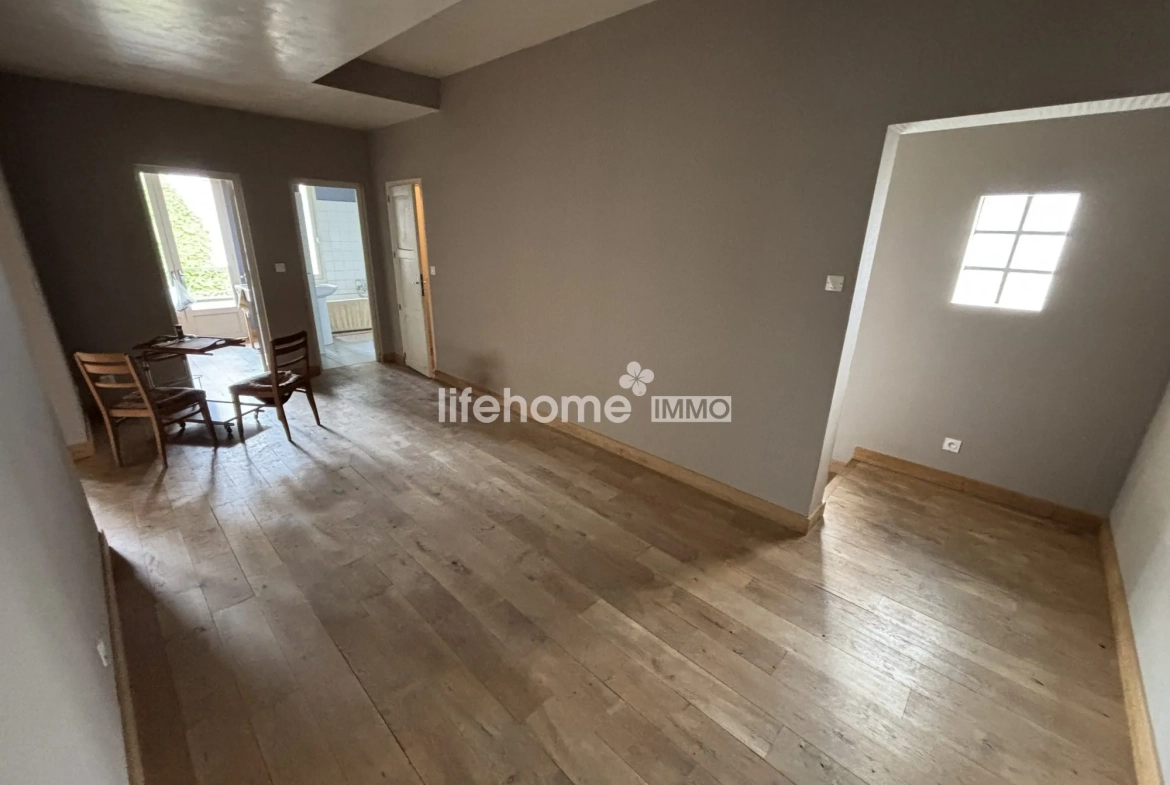 Immeuble mixte à vendre à Villeneuve-sur-Lot avec local et appartement 
