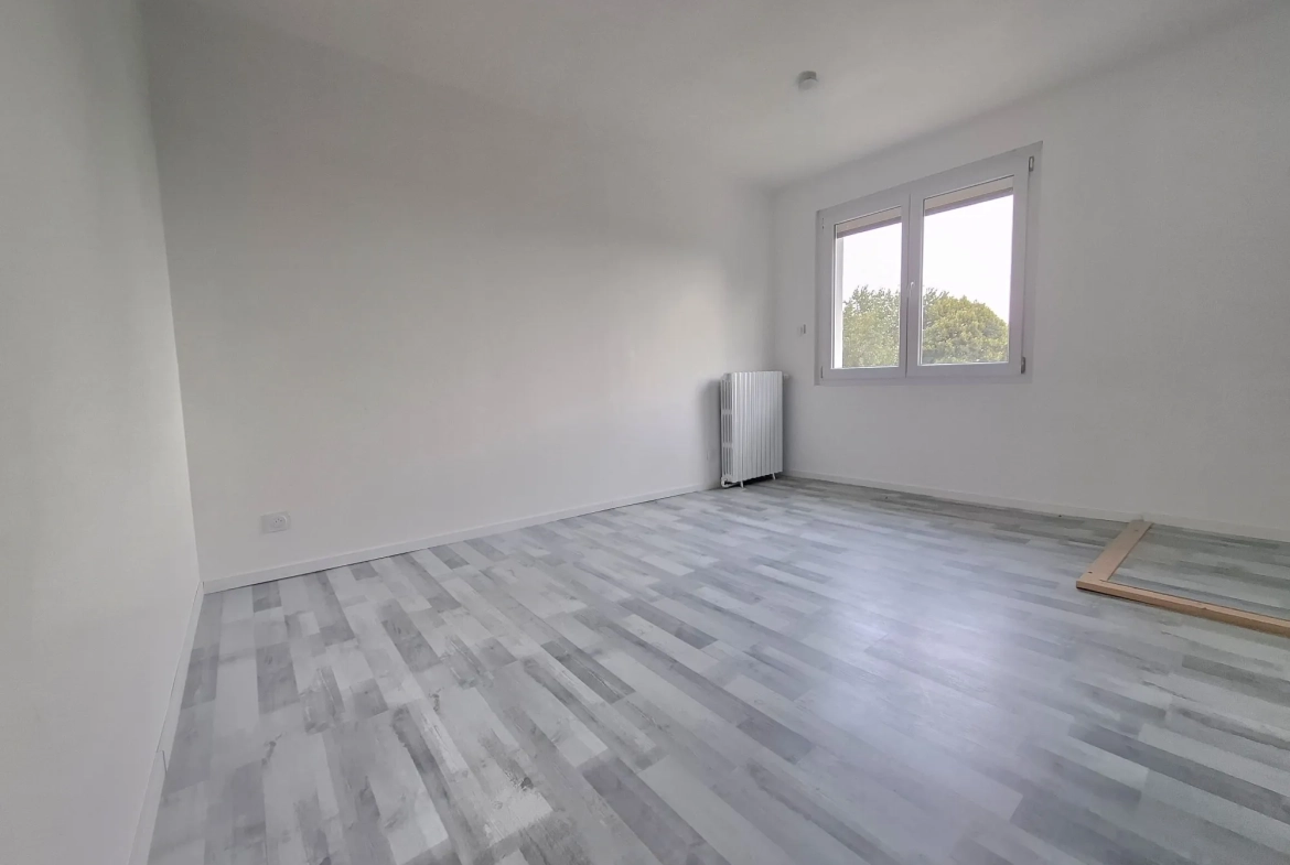 Maison familiale de 179 m² avec terrain de 2000 m² à René 