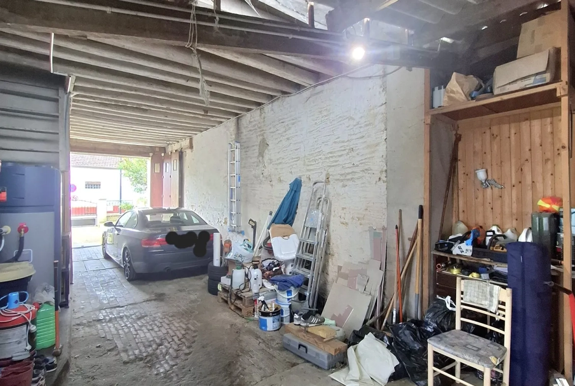 Maison familiale de 179 m² avec terrain de 2000 m² à René 