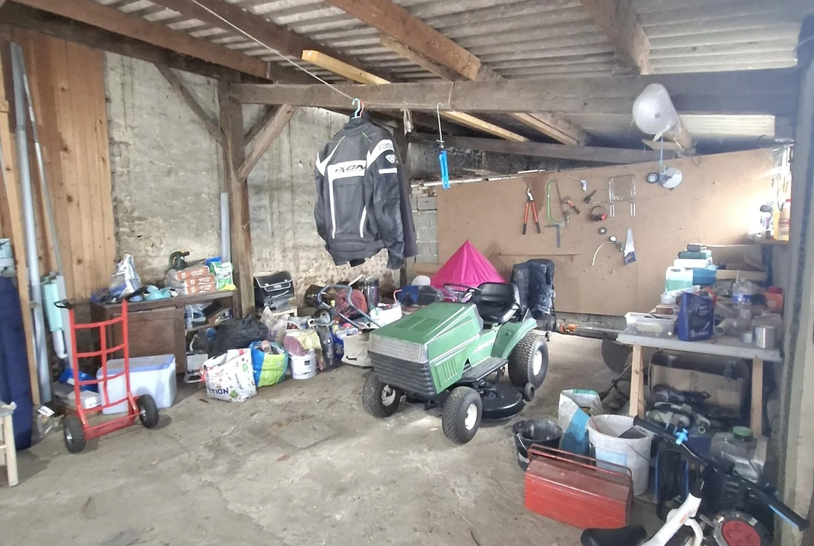 Maison familiale de 179 m² avec terrain de 2000 m² à René 