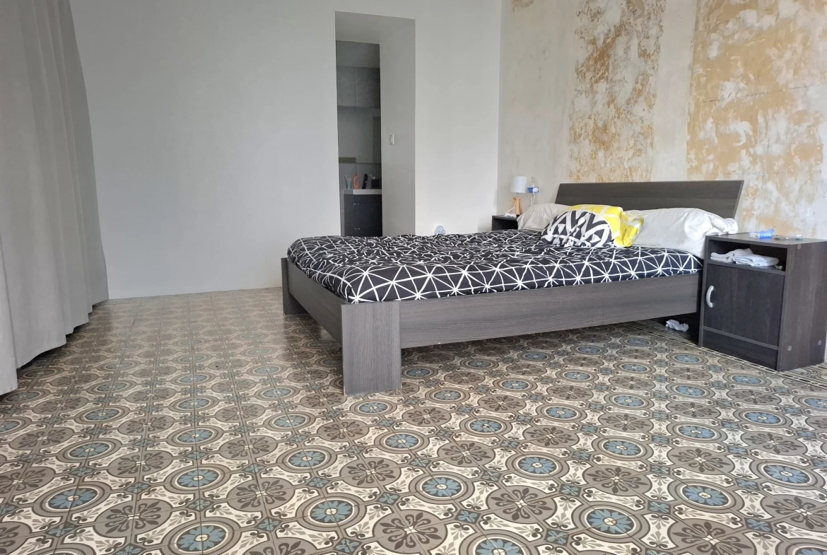 Maison familiale de 179 m² avec terrain de 2000 m² à René 