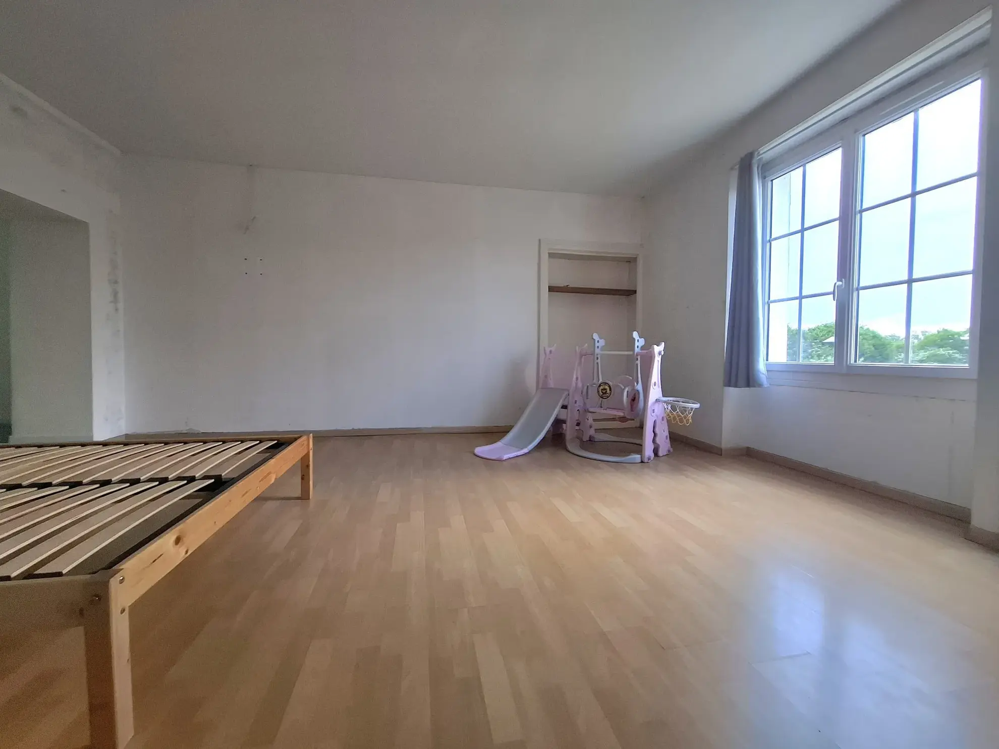 Maison familiale de 179 m² avec terrain de 2000 m² à René 
