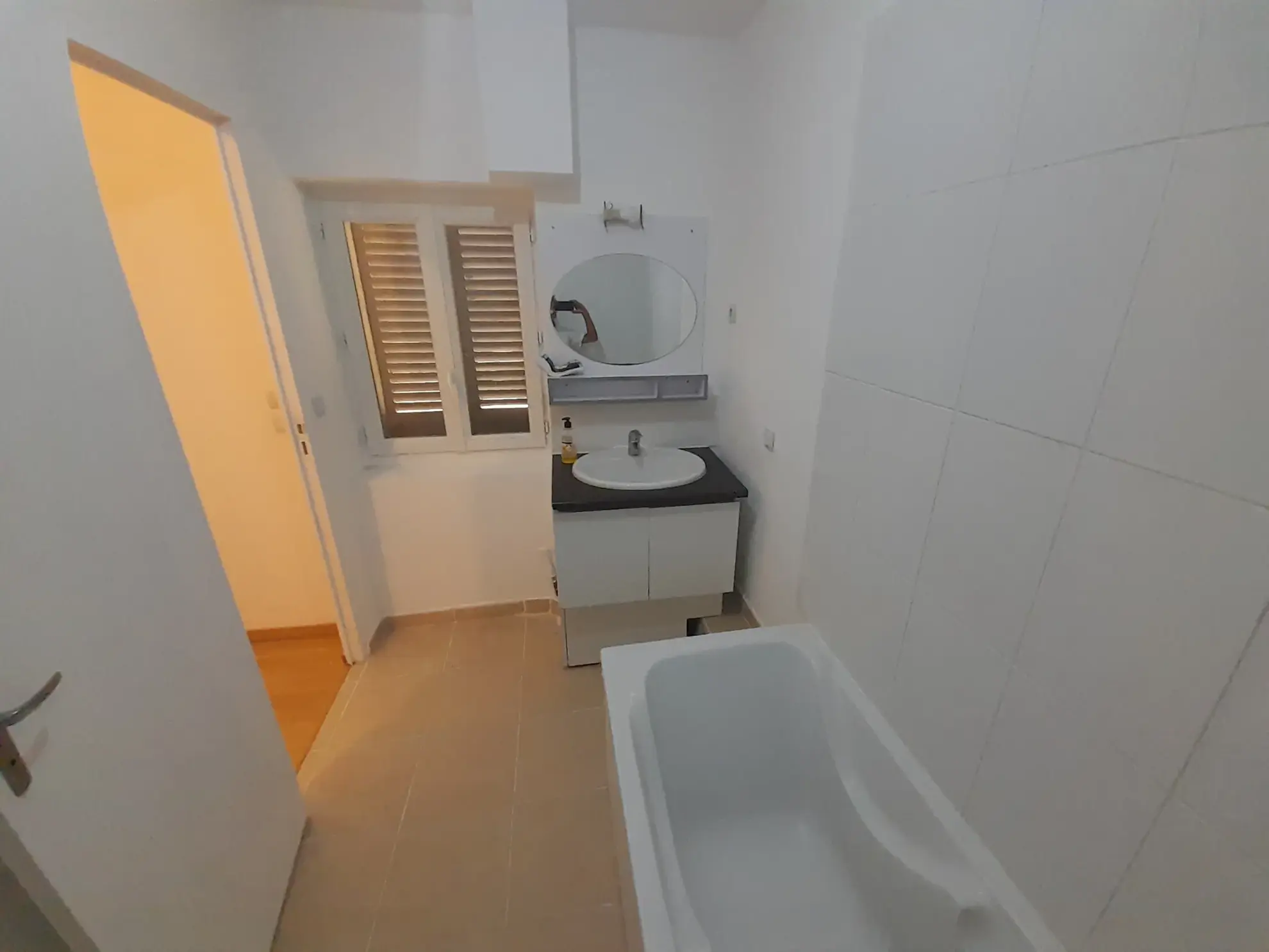 Maison de village rénovée de 98 m² à Bagnols-sur-Cèze avec 4 chambres 