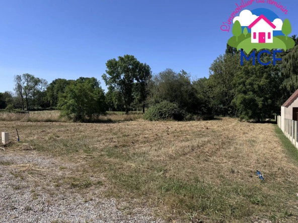 Terrain à bâtir de 654 m² à Bueil, viabilisé, proche commodités