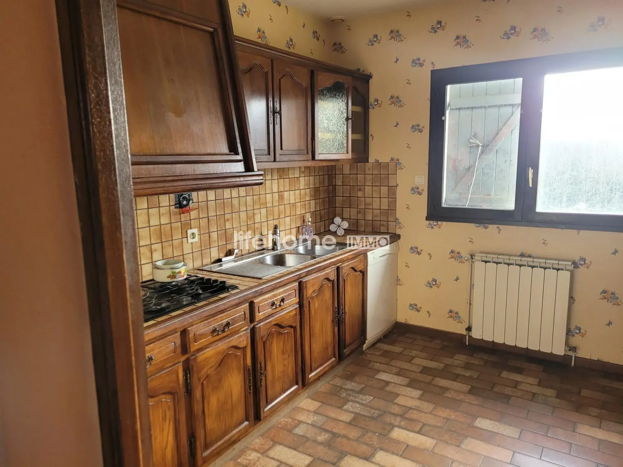 Grande maison individuelle à vendre à Saint-Pierre-Le-Moutier - 175 m² 