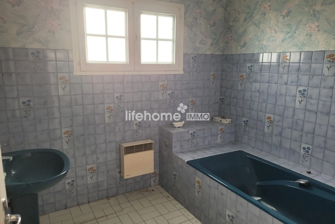 Grande maison individuelle à vendre à Saint-Pierre-Le-Moutier - 175 m² 
