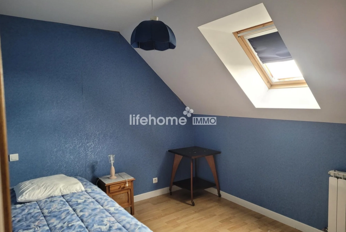 Grande maison individuelle à vendre à Saint-Pierre-Le-Moutier - 175 m² 