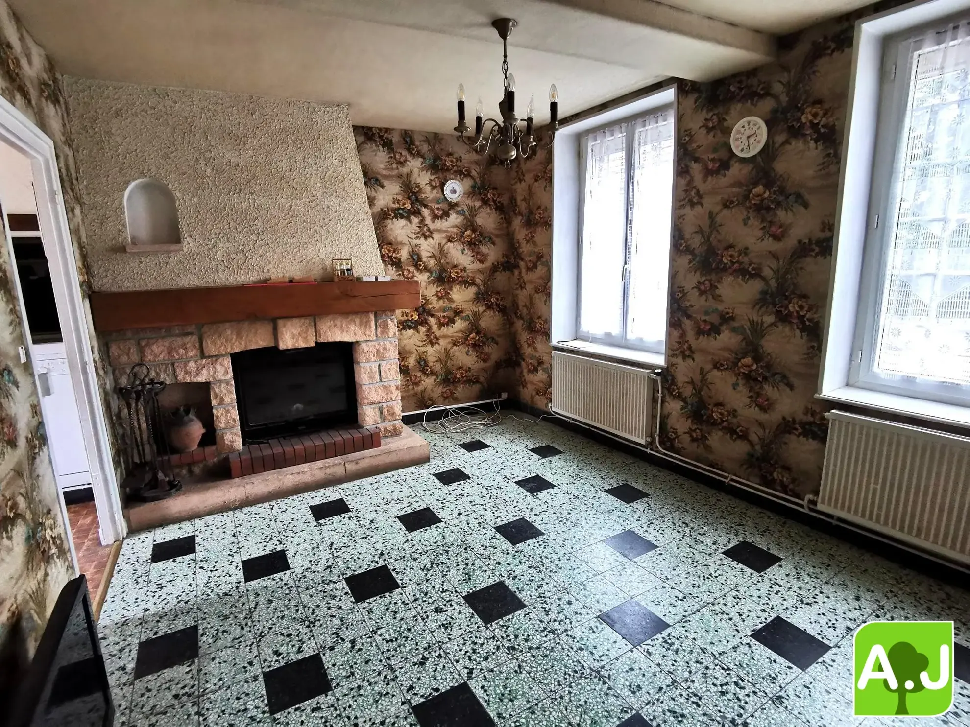 Maison 3 chambres à Ezy-sur-Eure à rénover avec terrain clos 