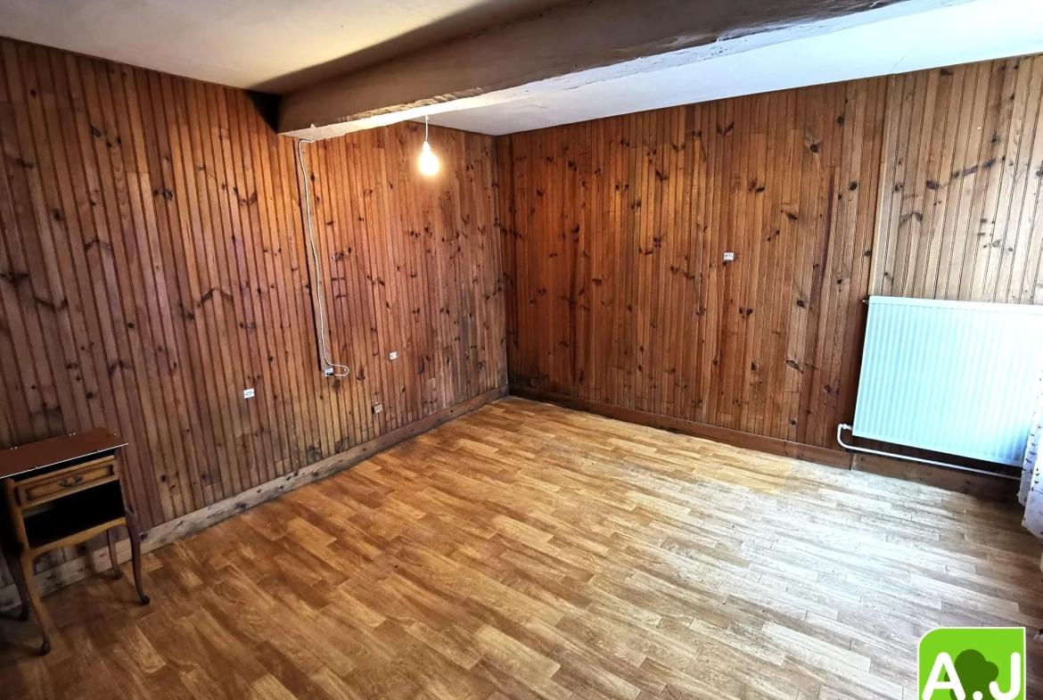 Maison 3 chambres à Ezy-sur-Eure à rénover avec terrain clos 