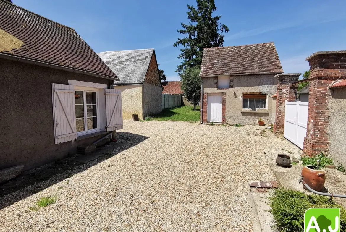 Maison 3 chambres à Ezy-sur-Eure à rénover avec terrain clos 