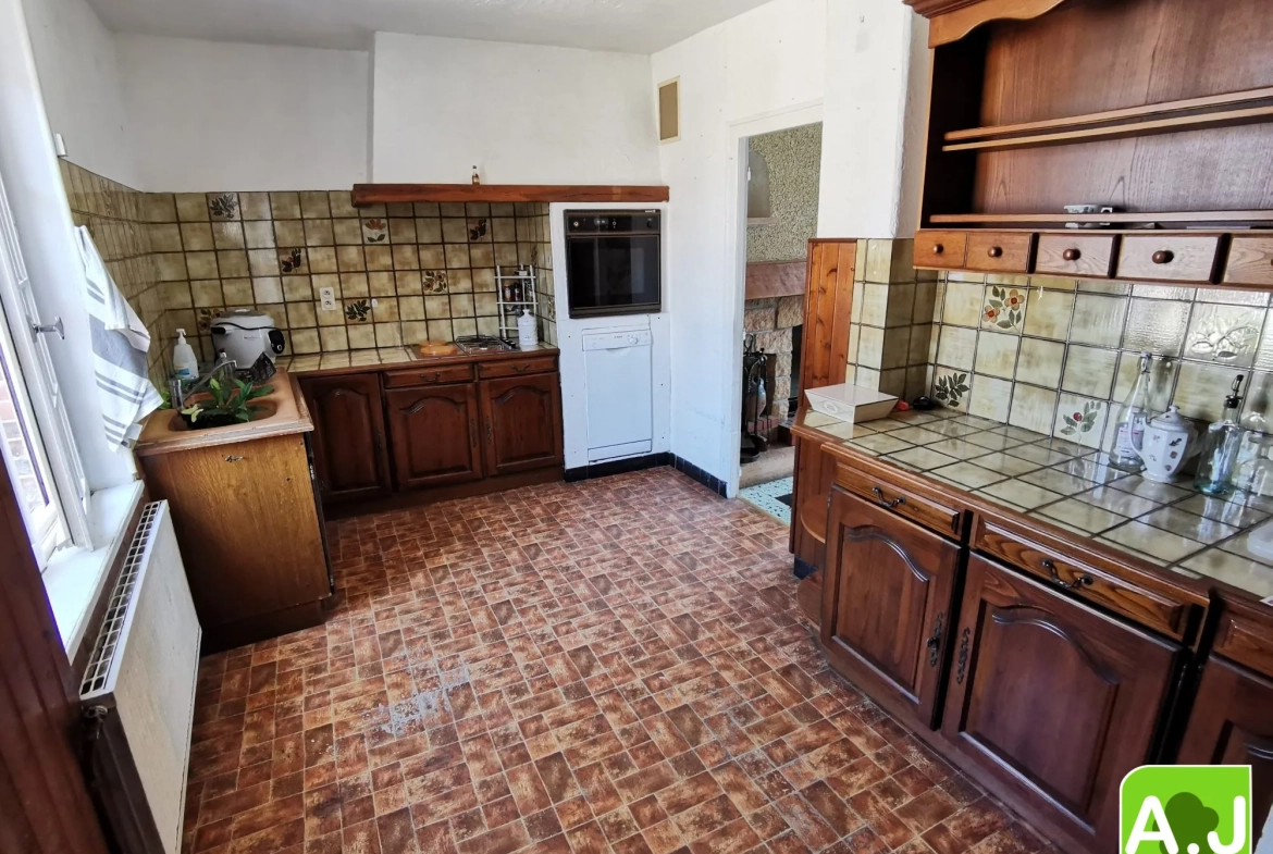 Maison 3 chambres à Ezy-sur-Eure à rénover avec terrain clos 