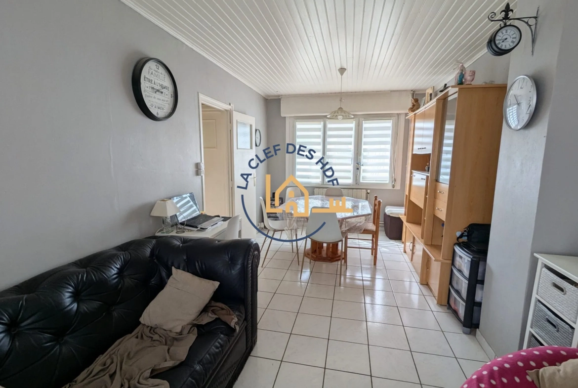 Charmante maison mitoyenne à vendre à Corbehem, 88,70 m² avec jardin et potentiel de rénovation 