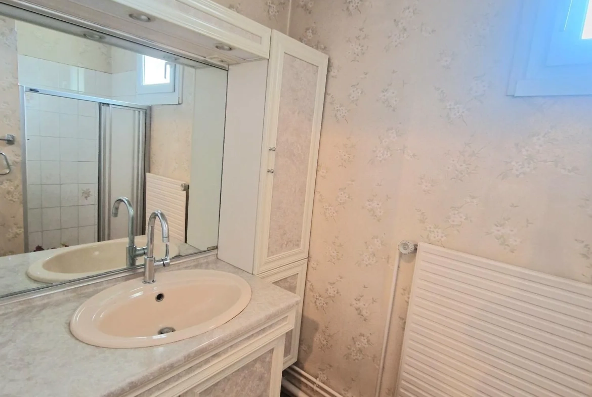 Appartement 4 pièces lumineux avec balcon et cave à Sotteville-lès-Rouen 