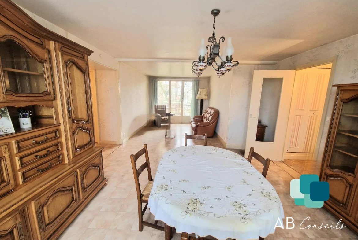 Appartement 4 pièces lumineux avec balcon et cave à Sotteville-lès-Rouen 