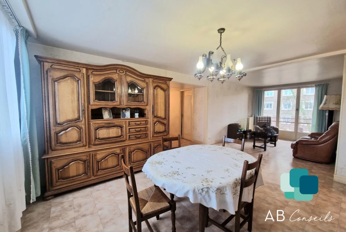 Appartement 4 pièces lumineux avec balcon et cave à Sotteville-lès-Rouen 
