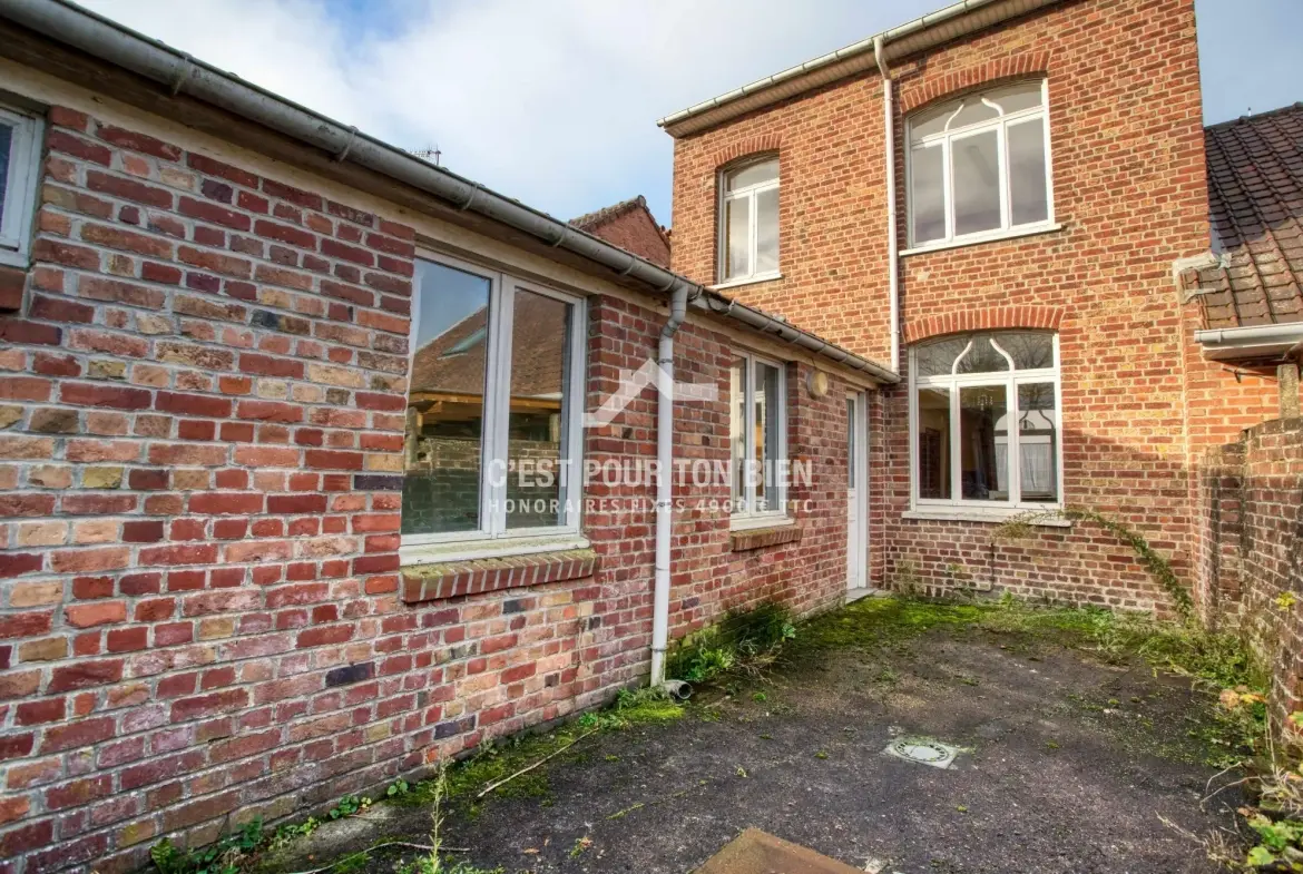 Maison ancienne à Boeschepe de 87 m² à rénover avec potentiel 