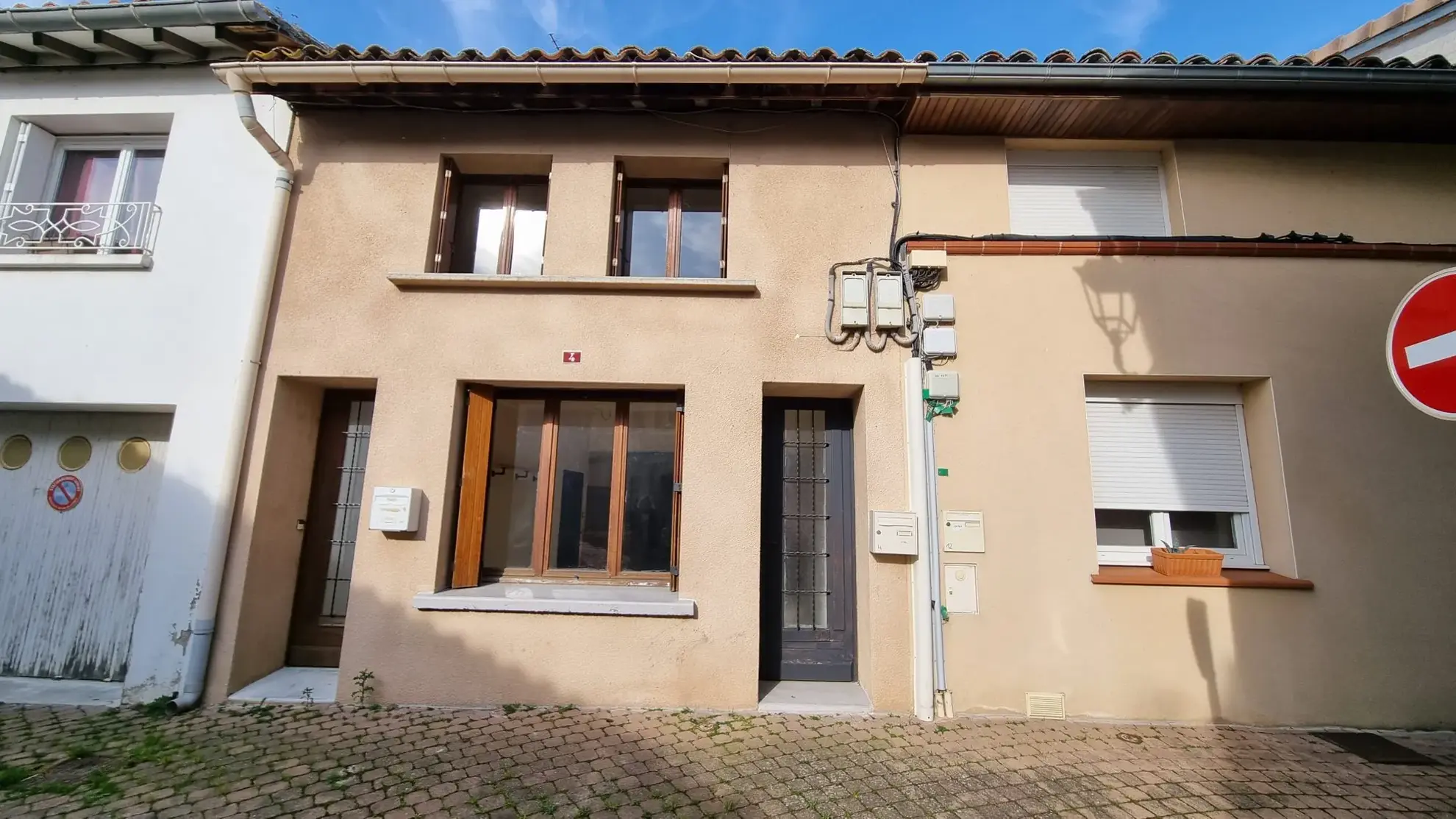 Maison à Mondonville avec deux appartements locatifs, faible charge, bon rendement 