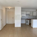 Appartement T2 à Bordeaux - Résidence récente avec parking et loggia