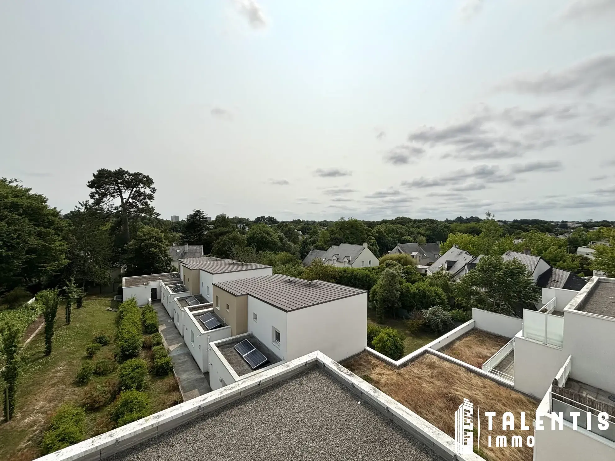 Appartement 2 pièces avec terrasse et parking à Nantes Eraguère 
