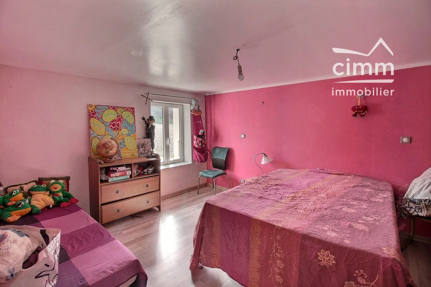 Maison à vendre à Beaufort - 94 m² avec dépendances et terrain arboré 
