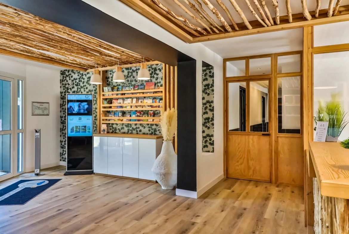 Charmant chalet en bois de 240 m² proche de la mer à Saint-Hilaire-de-Riez 