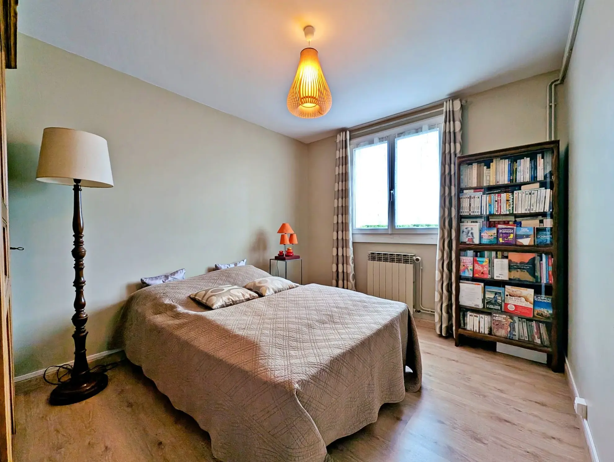 Chambre 2 Appartement T3 de 63 m² à Valence avec balcon, cave et garage 