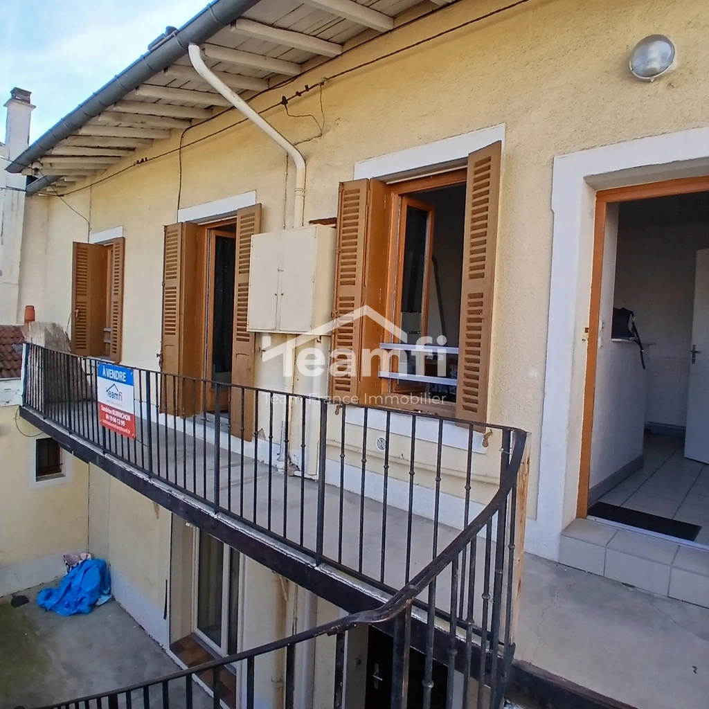 Appartement T3 de 56 m² avec balcon à Roanne – Investissement locatif idéal