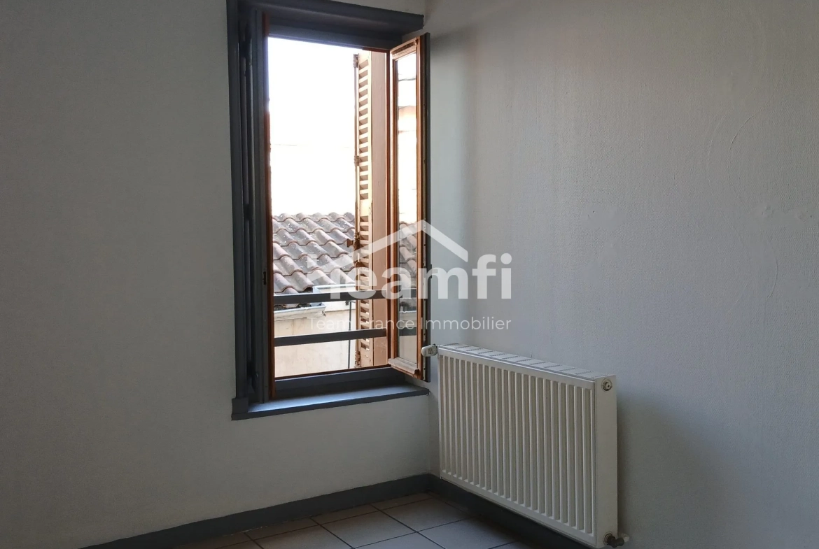 Appartement T3 de 56 m² avec balcon à Roanne – Investissement locatif idéal 