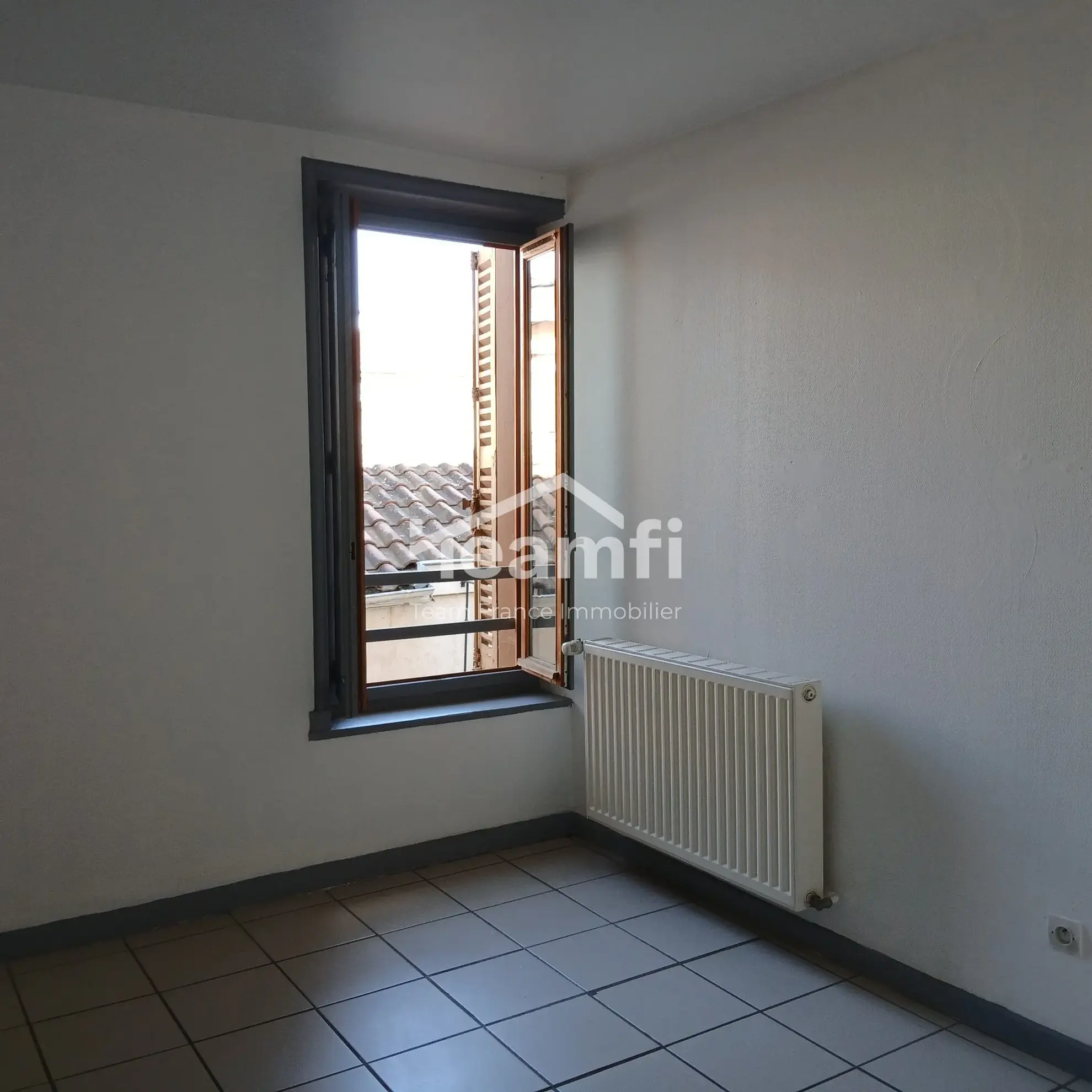Appartement T3 de 56 m² avec balcon à Roanne – Investissement locatif idéal 